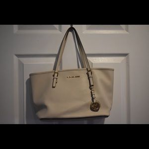 Michael Kors Small Jet Set Saffiano Tote